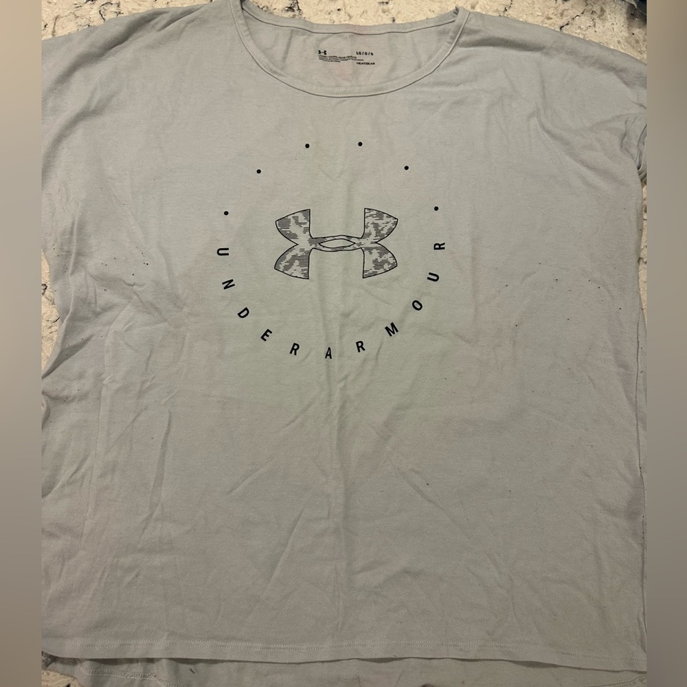 Under Armour loose fit tee